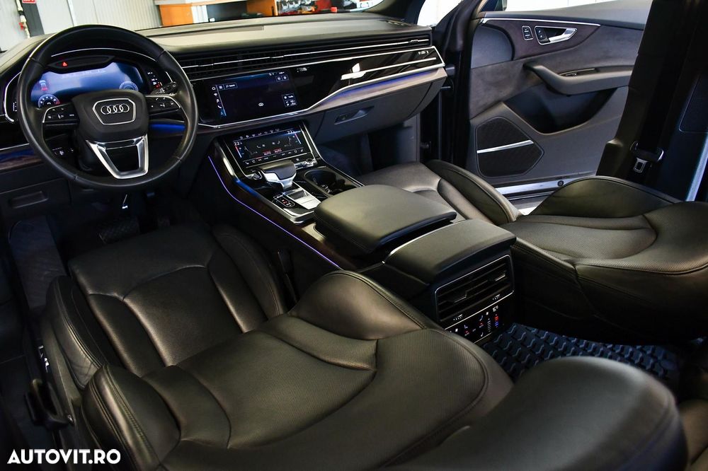 Audi Q8 3.0 55 TFSI quattro Tiptronic MHEV - 12