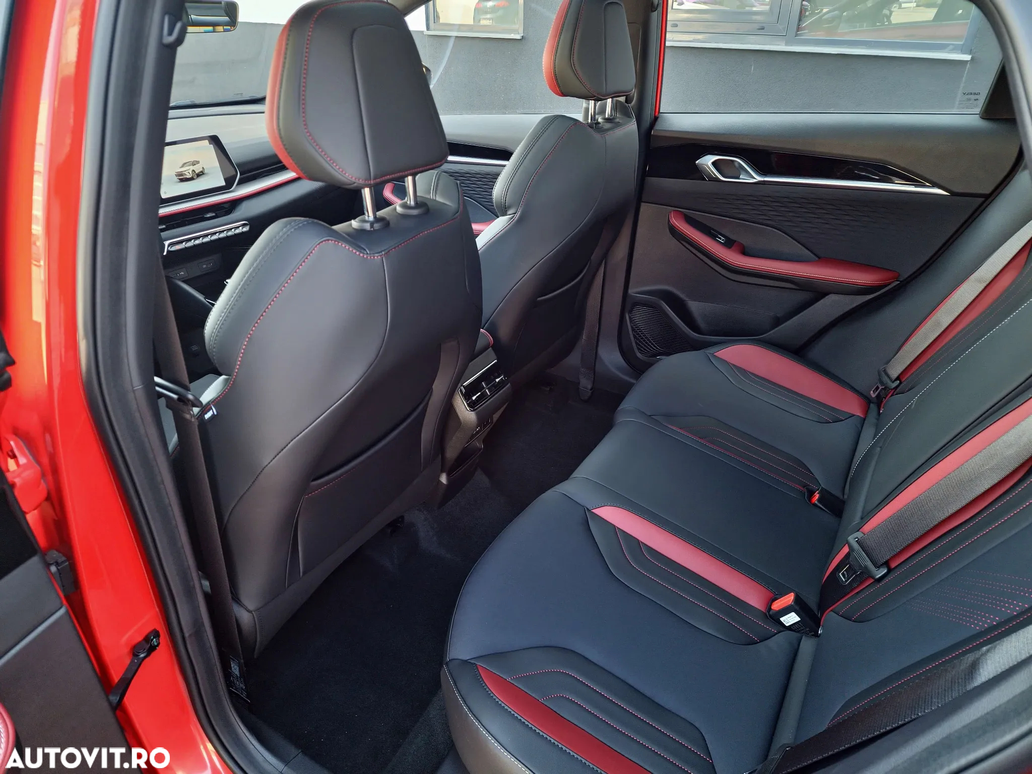 Geely Coolray - 9