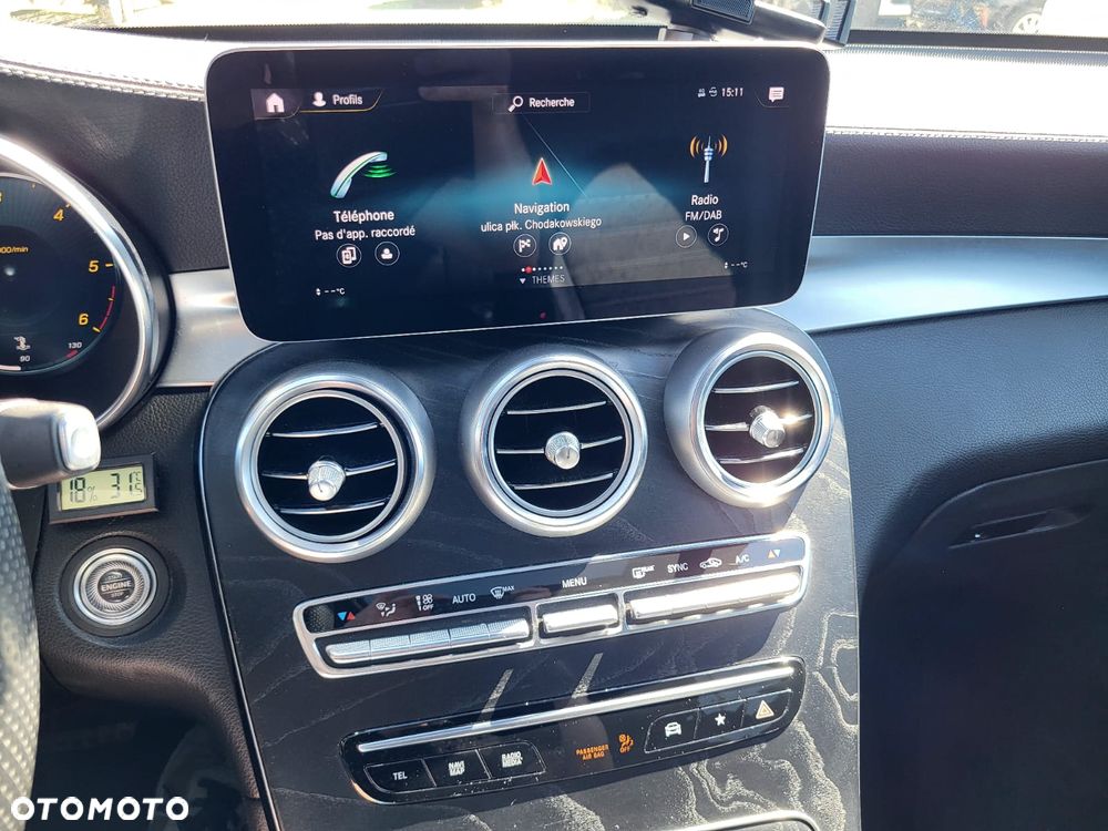 Mercedes-Benz GLC 220 d 4Matic 9G-TRONIC AMG Line Plus - 31