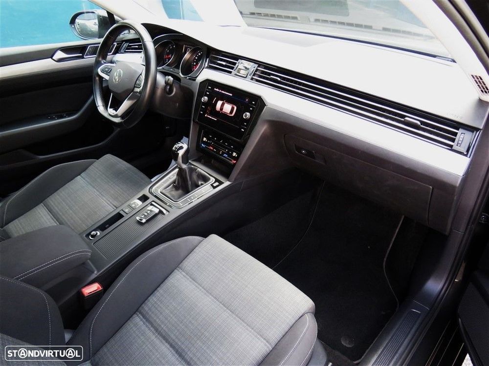 VW Passat 1.5 TSI Business - 14