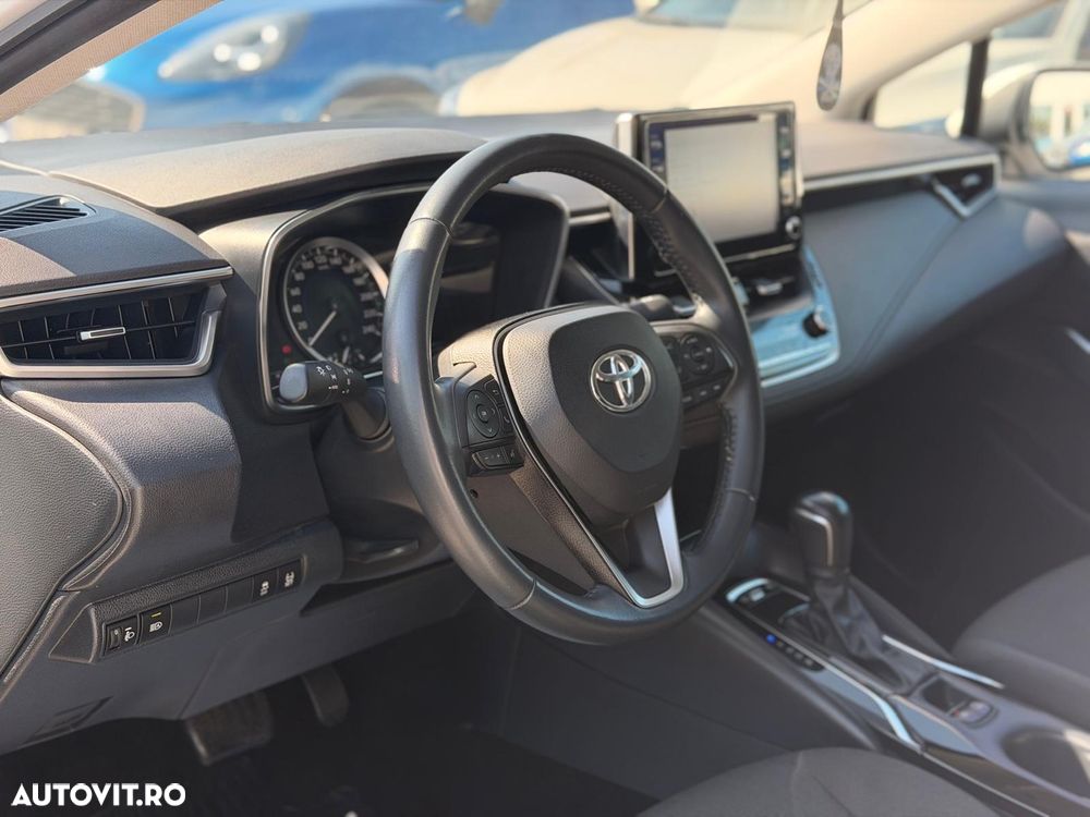 Toyota Corolla 1.8 HSD Dynamic - 18