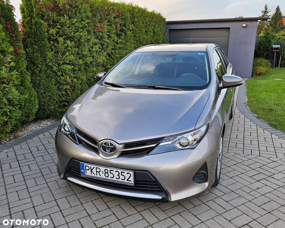 Toyota Auris 1.33 VVT-i - 2