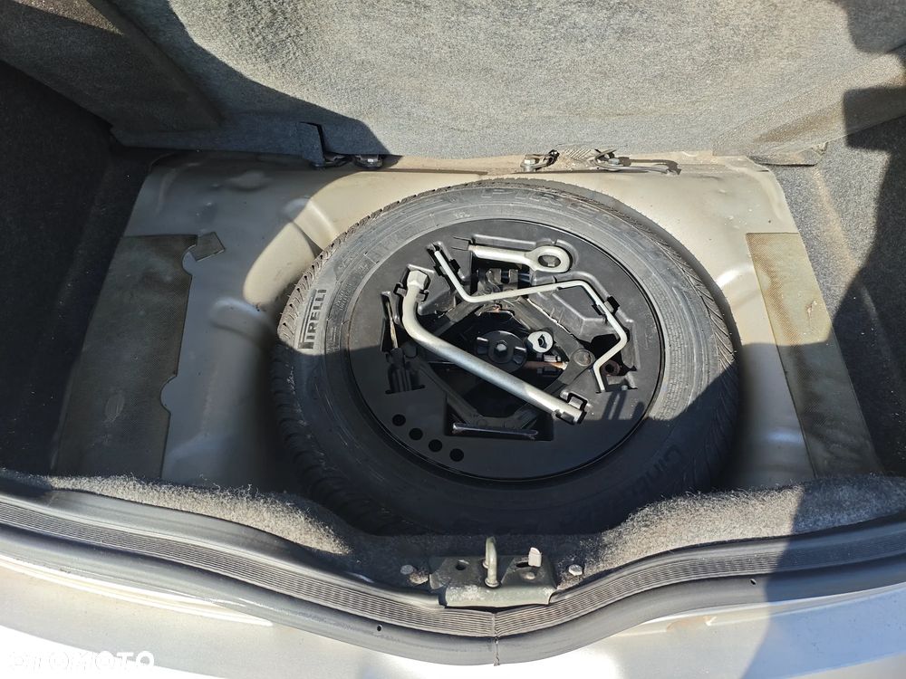 Fiat Punto 1.2 8V Active - 10