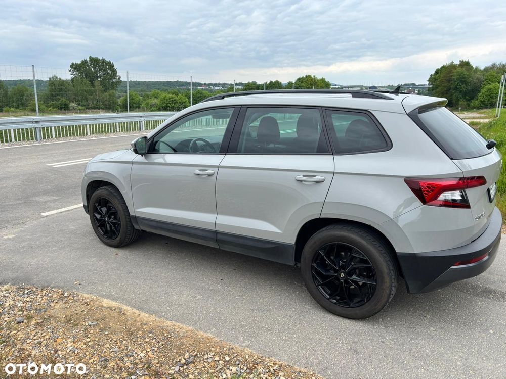 Skoda Karoq 2.0 TDI SCR 4x4 DSG Sportline - 3