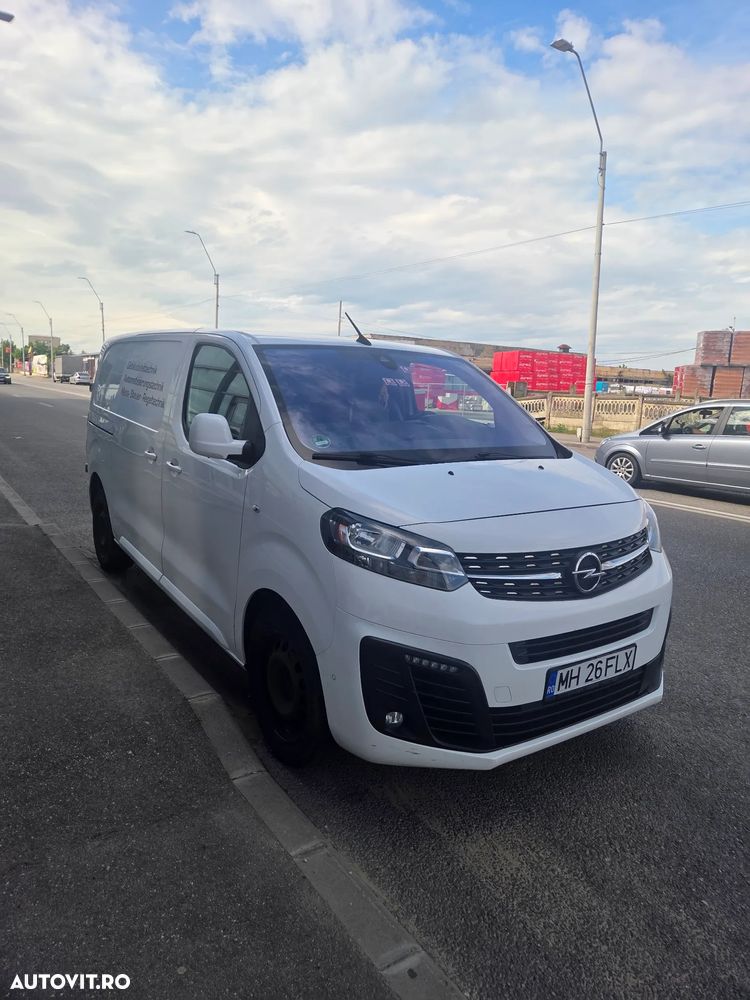 Opel Vivaro 2.0 CDTI 150CP Combi L0H1 (S) Standard - 2