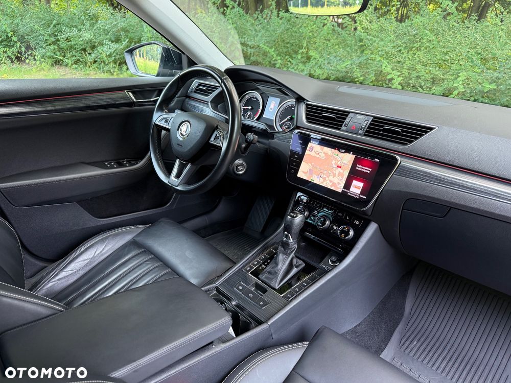 Skoda Superb 2.0 TDI SCR 4x4 Style DSG - 15