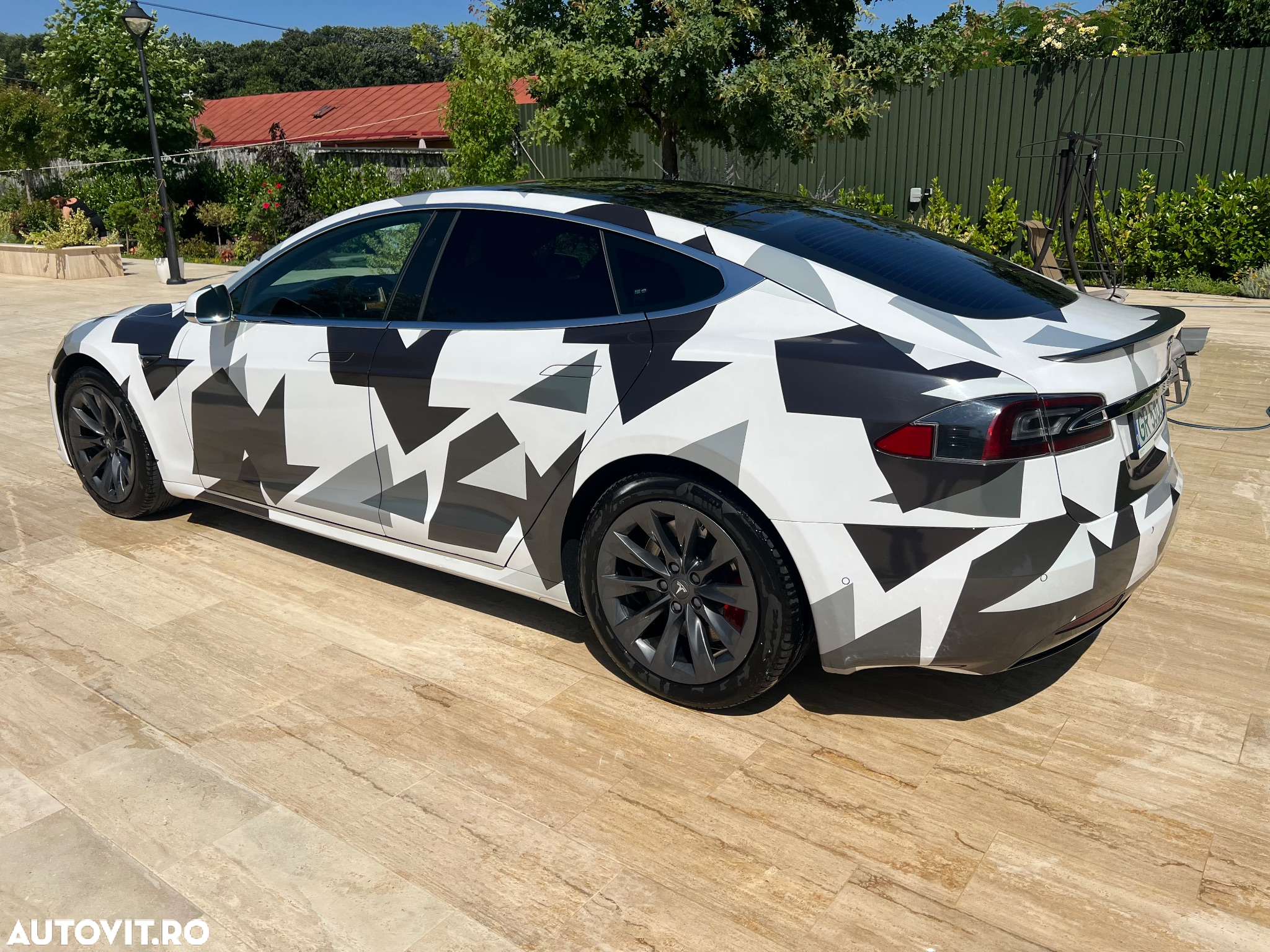 Tesla Model S Performance - 5