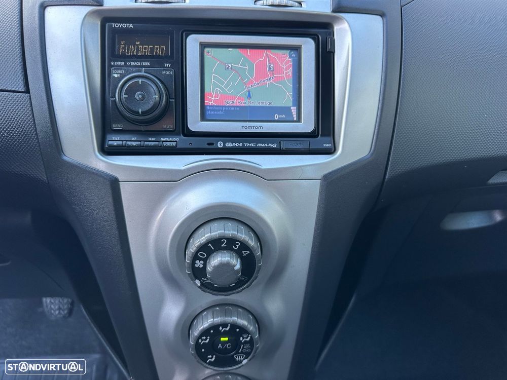 Toyota Yaris 1.4 D-4D Sol+AC - 14