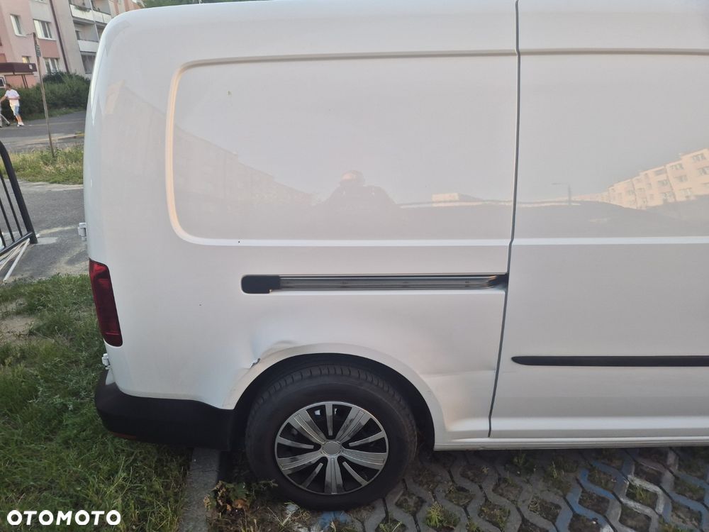 Volkswagen Caddy Maxi - 11
