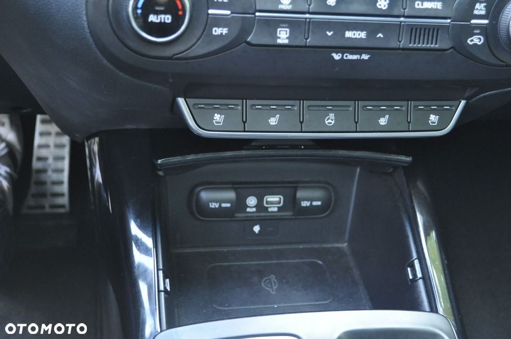 Kia Sorento - 11