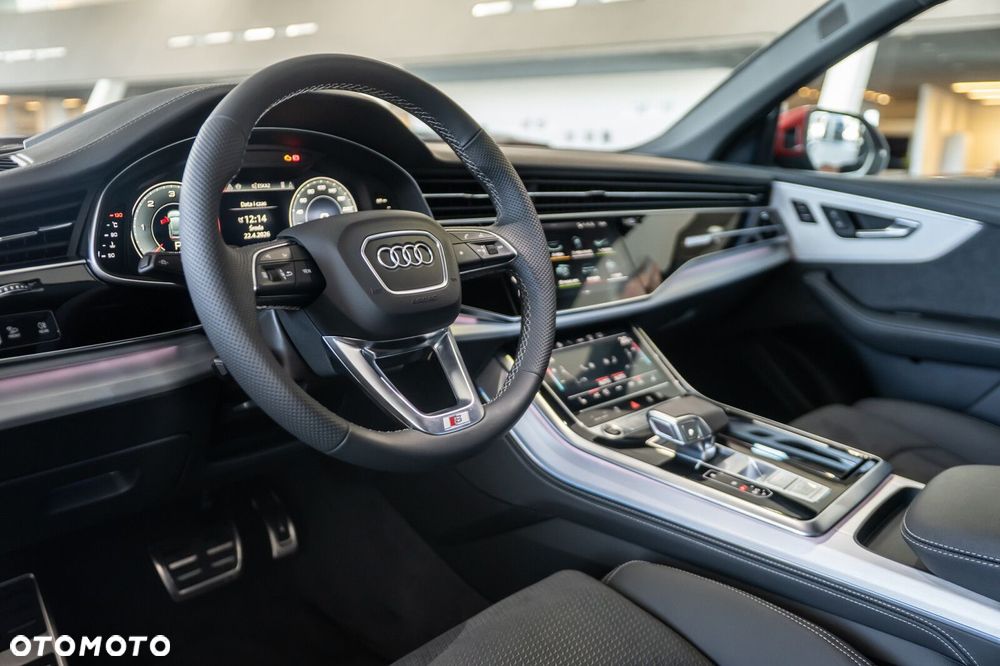 Audi Q8 - 14