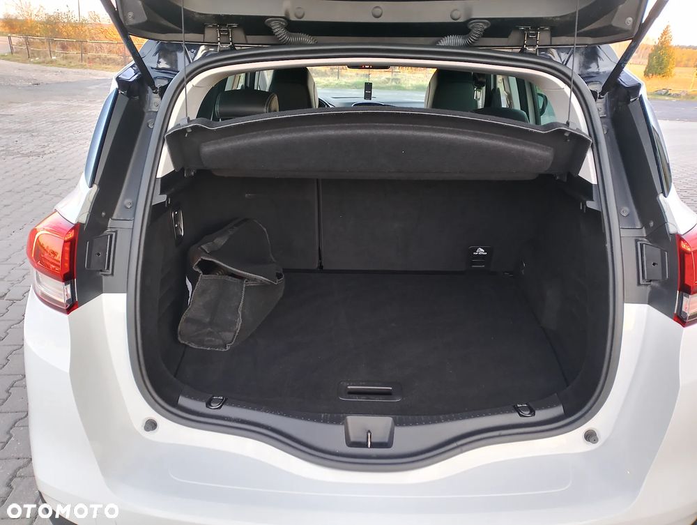 Renault Scenic 1.7 Blue dCi Zen - 17