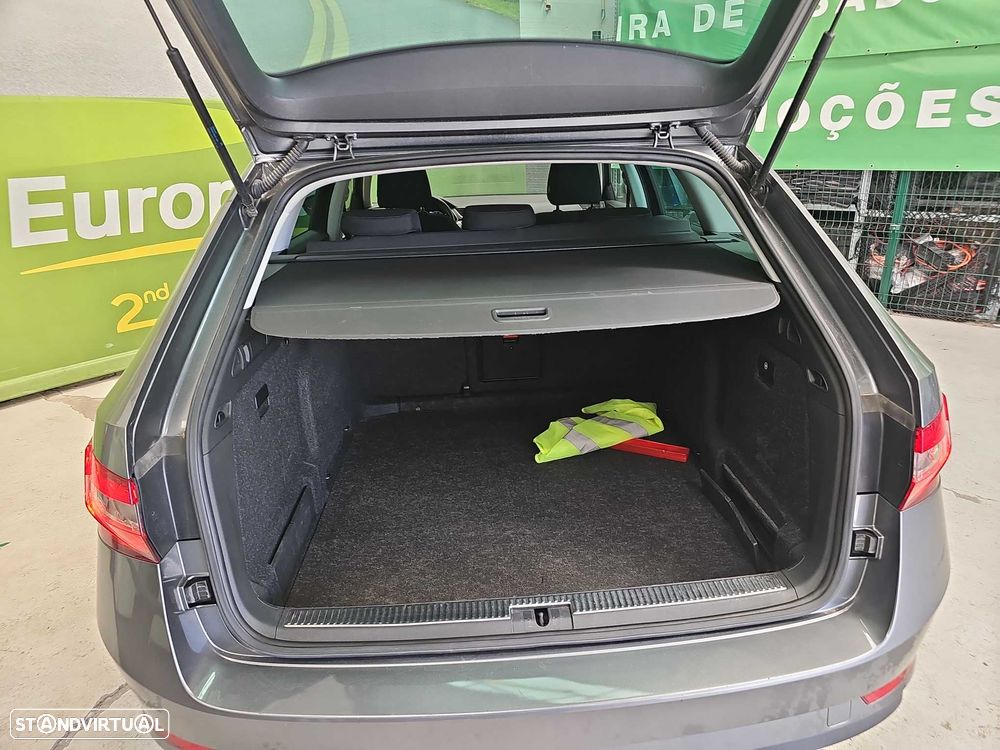 Skoda Superb Break 2.0 TDI Ambition - 10