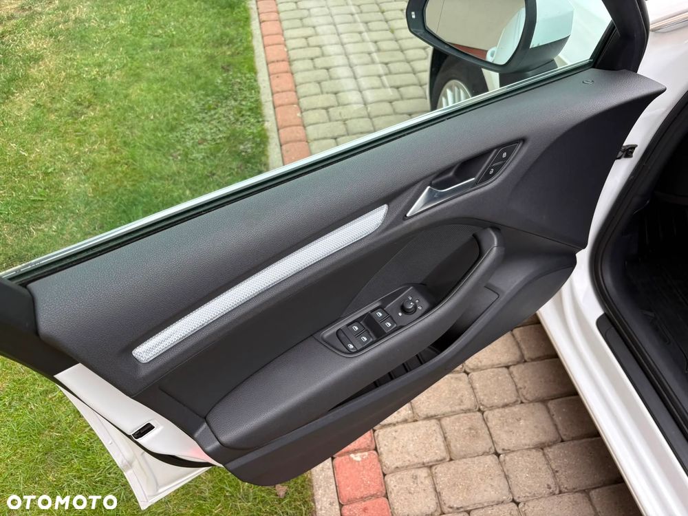 Audi A3 Sportback 1.2 TFSI S tronic Ambiente - 10