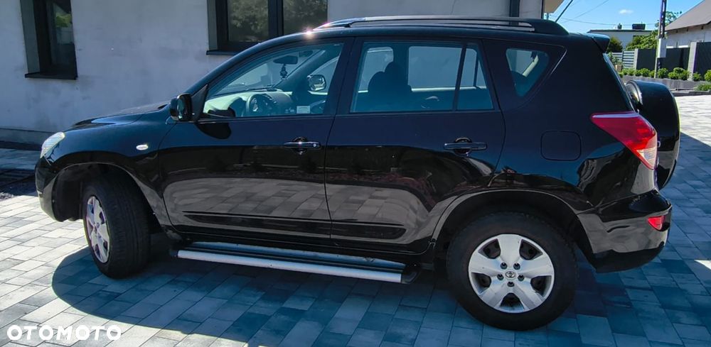 Toyota RAV4 - 3