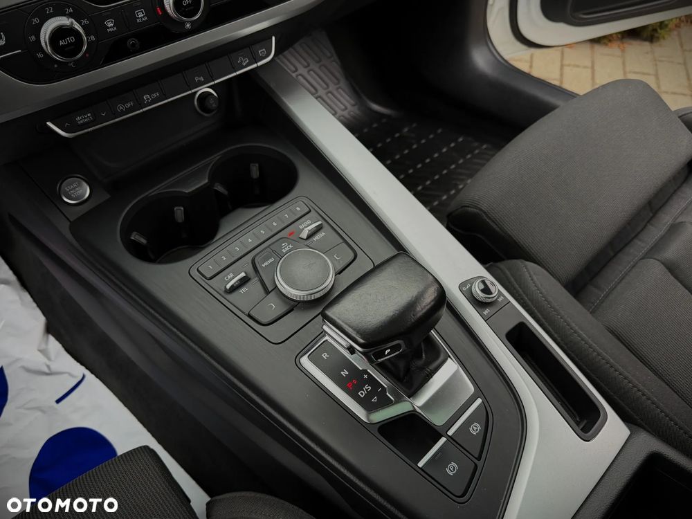 Audi A4 Allroad - 36