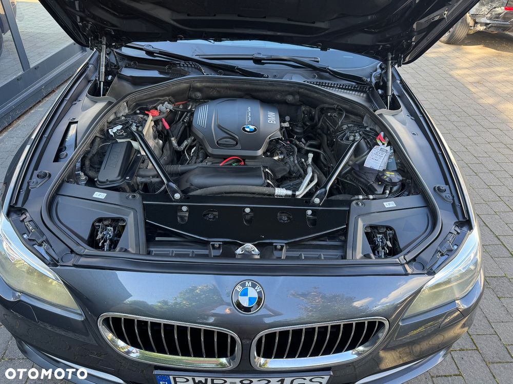 BMW Seria 5 520d Sport Line sport - 38