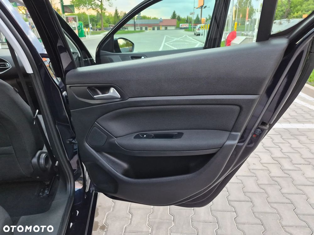 Peugeot 308 1.5 BlueHDi Active S&S EAT6 - 33