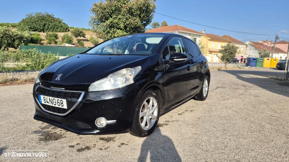Peugeot 208 1.4 HDi Active - 2