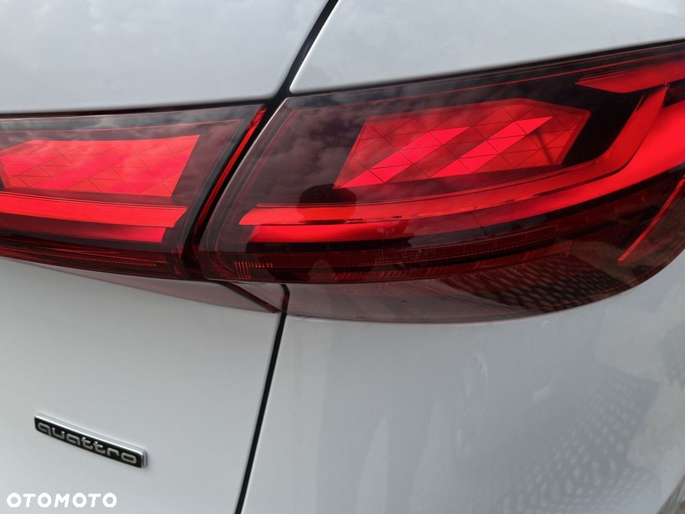 Audi Q5 Sportback - 12