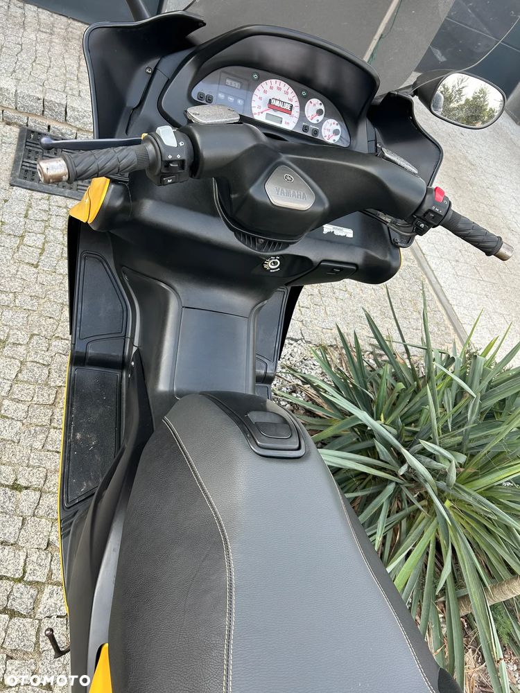 Yamaha Tmax - 4