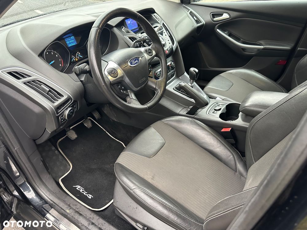 Ford Focus 1.6 EcoBoost Titanium - 11
