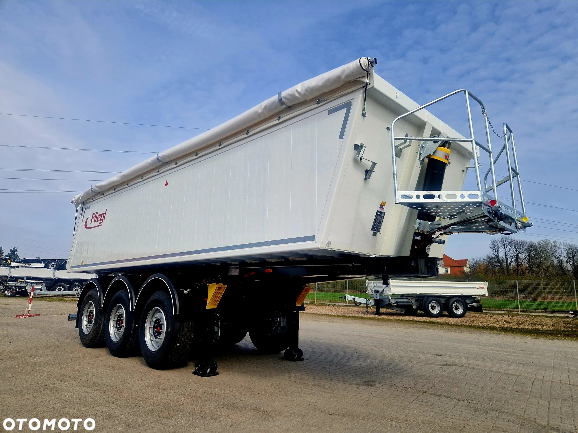 Fliegl Wywrotka Light 25m3 4 690 kg - 4