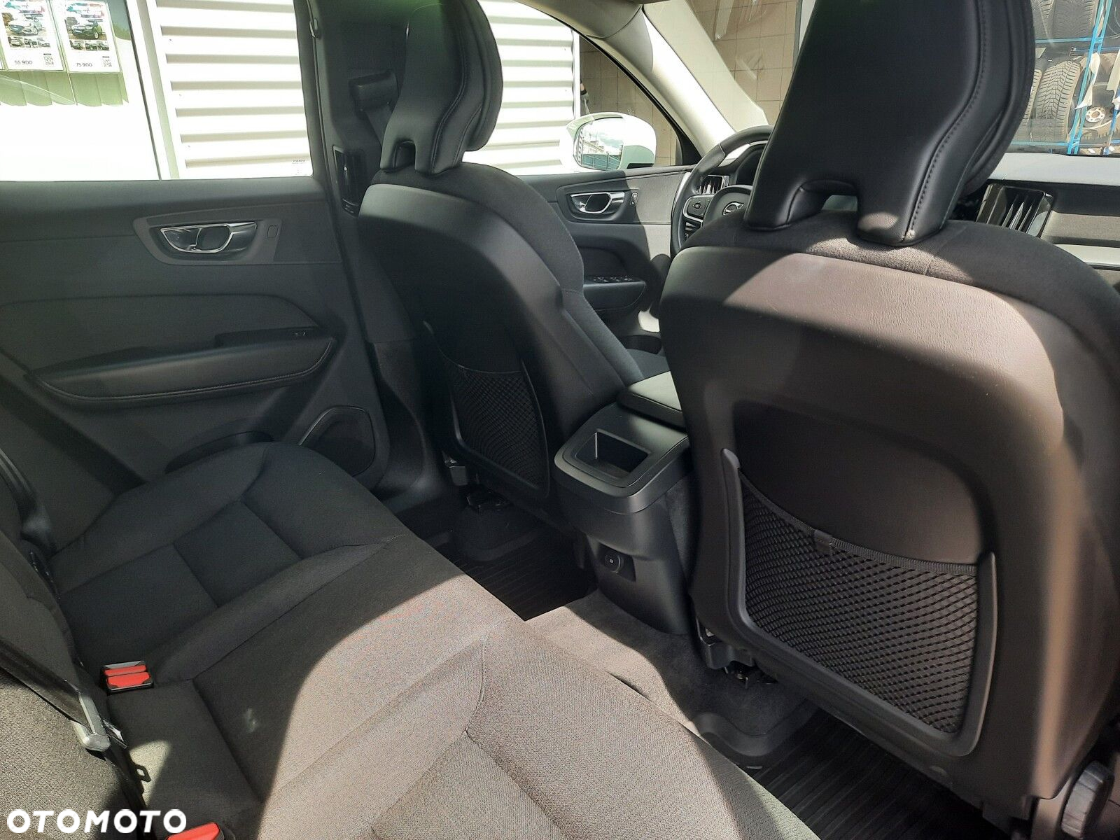 Volvo XC 60 B4 B Momentum - 22