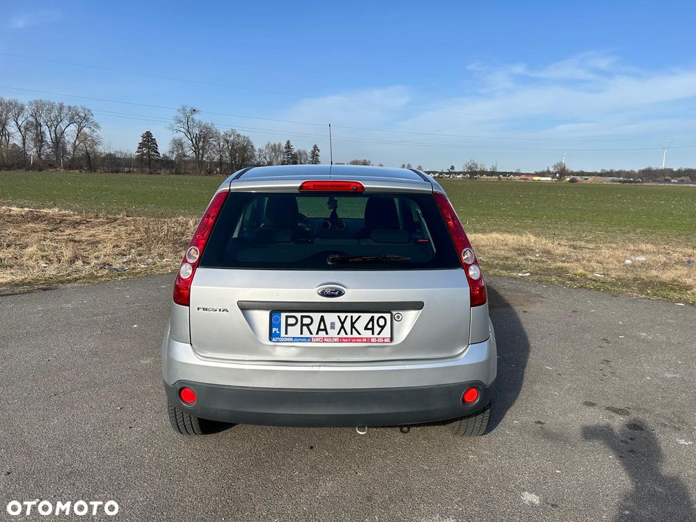Ford Fiesta 1.3 - 6