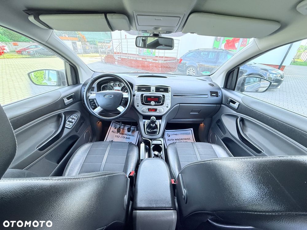 Ford Kuga 2.0 TDCi 4x4 Titanium - 4