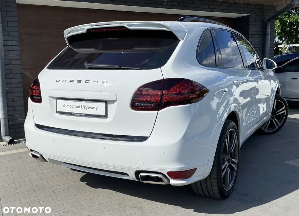 Porsche Cayenne Diesel Platinum Edition - 11