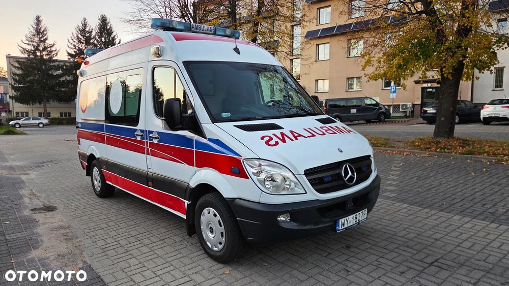 Mercedes-Benz SPRINTER - 11