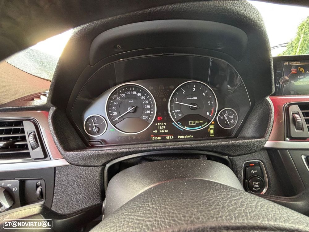 BMW 320 d Touring EfficientDynamics Auto - 11