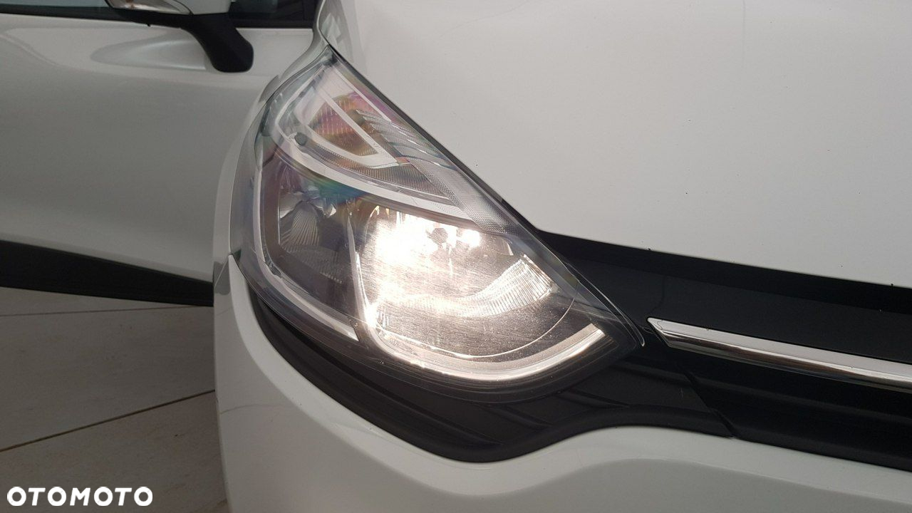 Renault Clio - 15