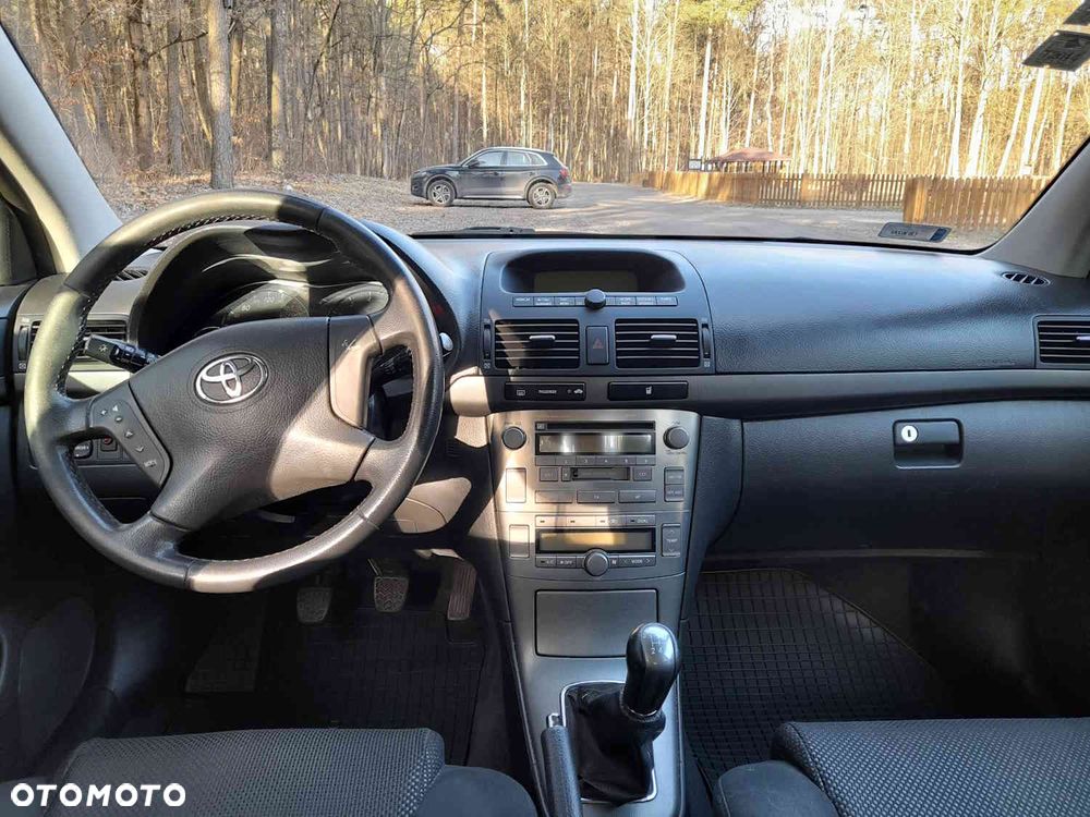 Toyota Avensis 2.0 VVT-i Sol plus - 10