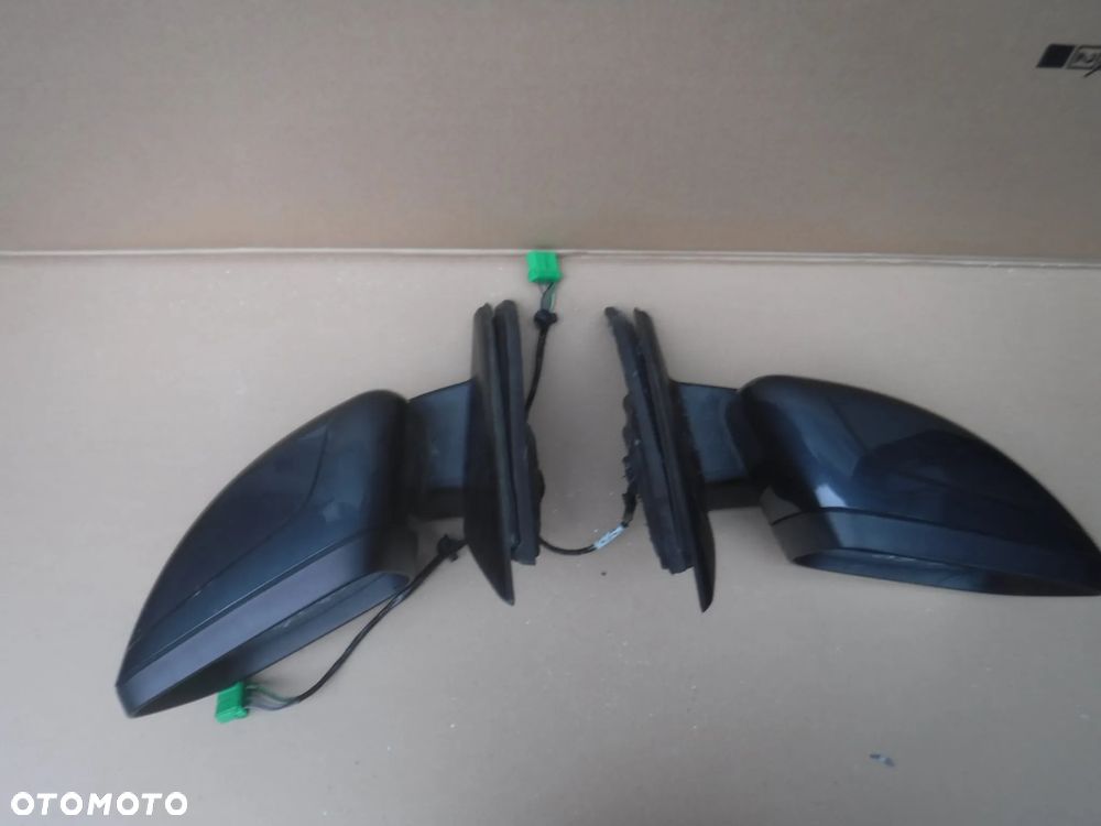 Volvo XC60 I  lusterko lewe 8 pin 14 pin   prawe 6 pin 12 pin  477-46 492-46 - 8