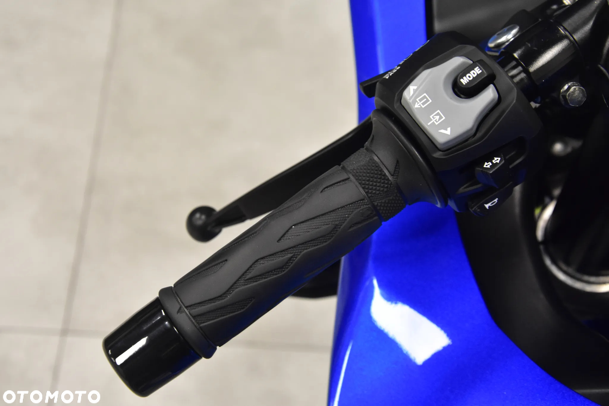 Suzuki GSX-R - 16