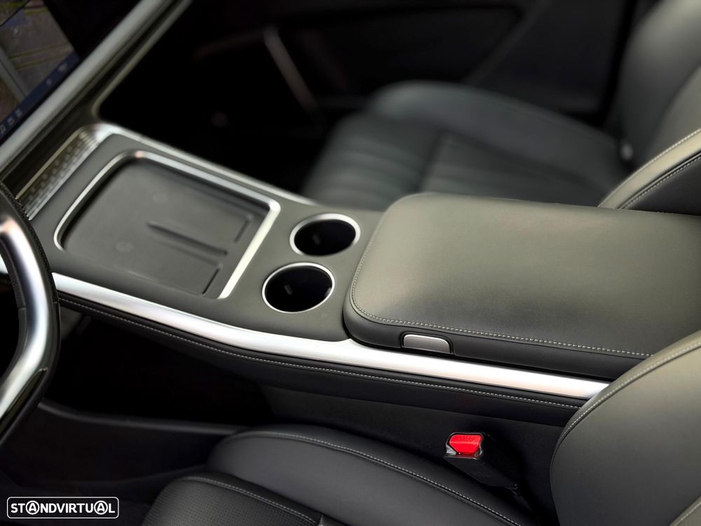 Xpeng G9 98 kWh Long Range - 28