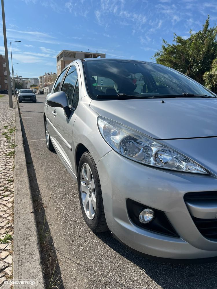 Peugeot 207 1.4 16V Active - 12