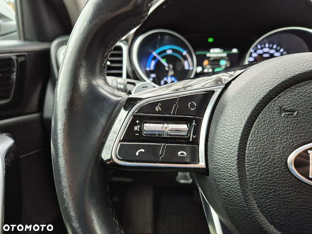 Kia Ceed 1.6 GDI PHEV L DCT - 23