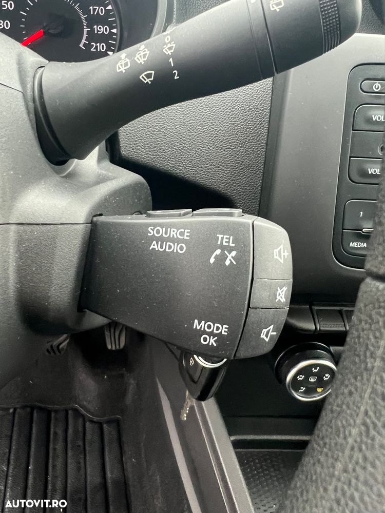 Dacia Duster 1.6 SCe Essential - 15