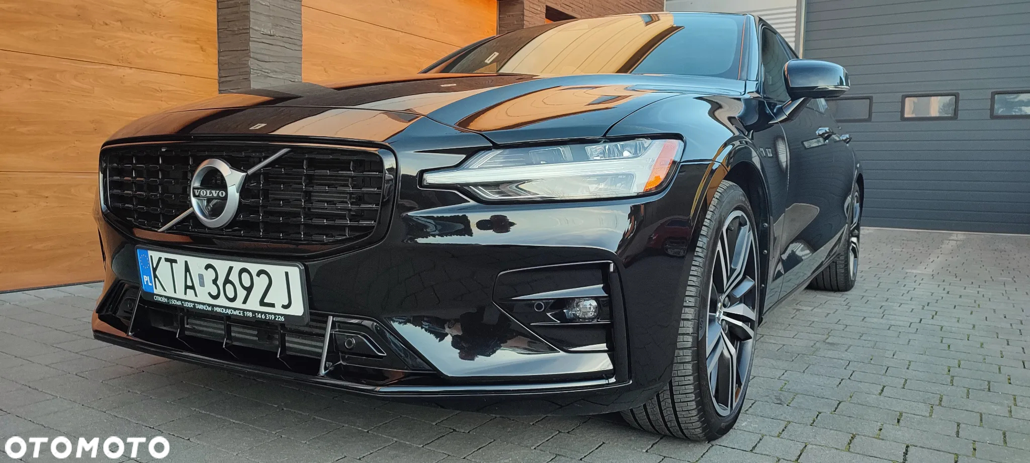 Volvo S60 T6 AWD R-Design - 19