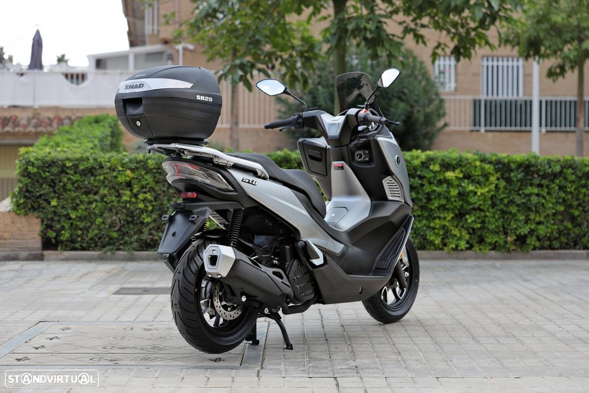 Voge SR1 - 13