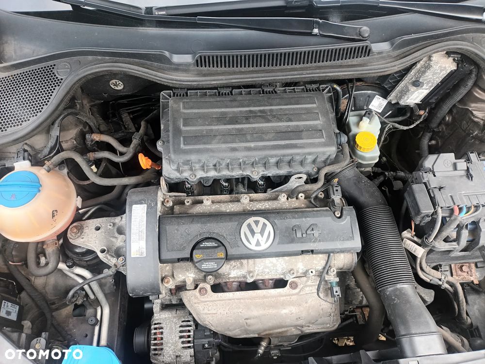 Volkswagen Polo 1.4 16V Highline Optimum - 11