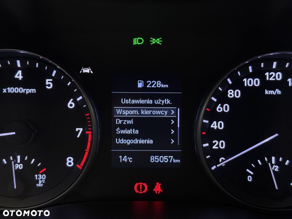 Hyundai i30 1.5 DPI Classic + - 26