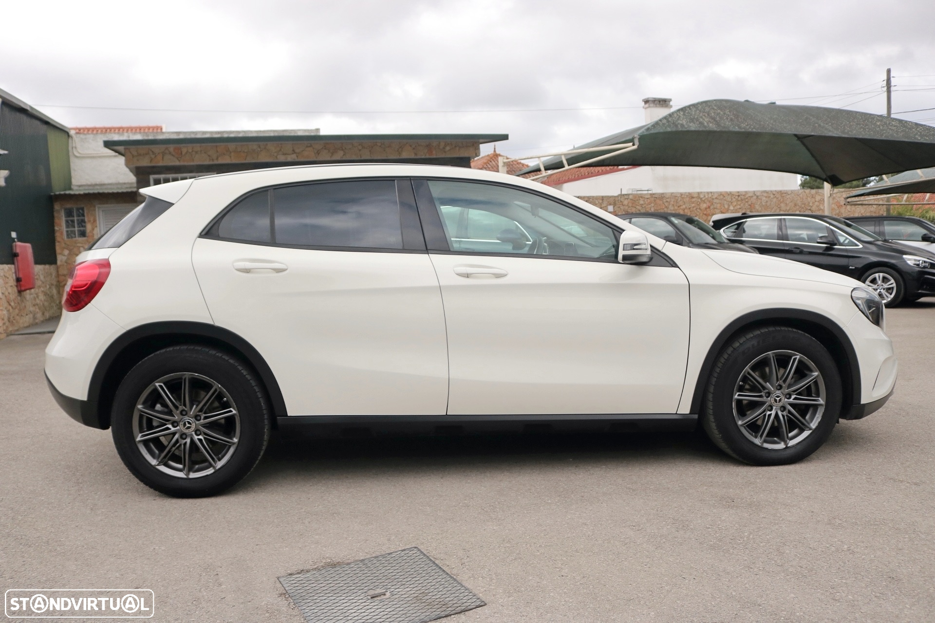 Mercedes-Benz GLA 180 (CDI) d Urban - 3