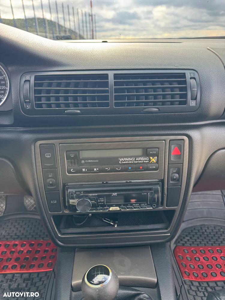 Volkswagen Passat - 39