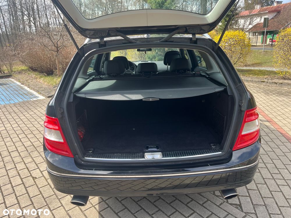 Mercedes-Benz Klasa C 320 T CDI 7G-TRONIC Elegance - 5