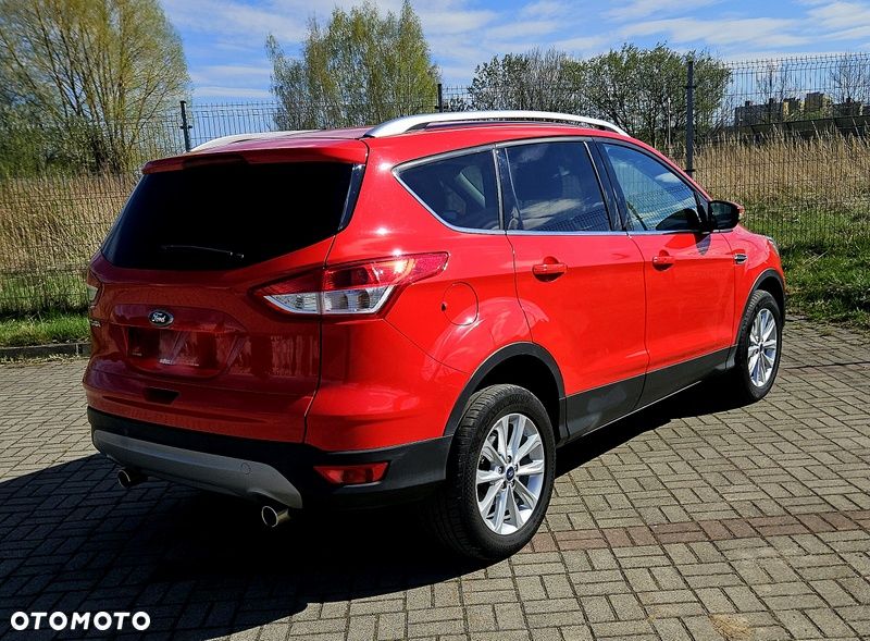 Ford Kuga 2.0 TDCi 2x4 Titanium - 14