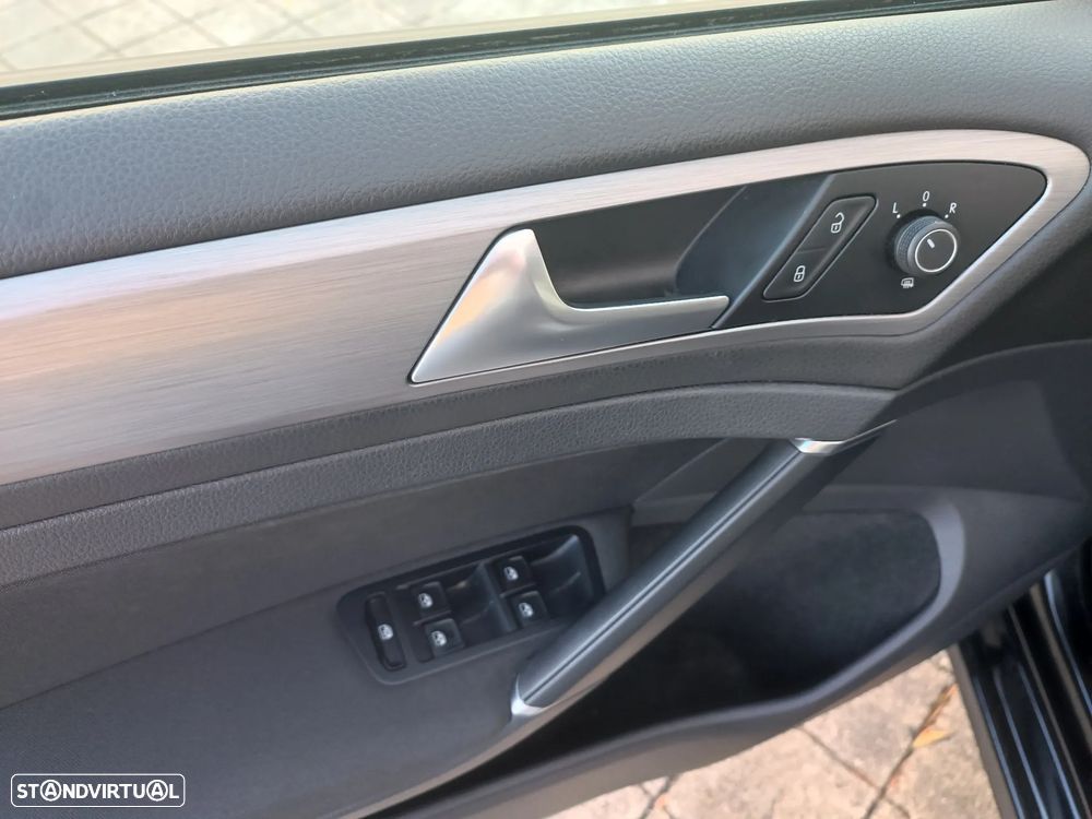 VW Golf Variant 1.6 TDi GPS Edition - 14